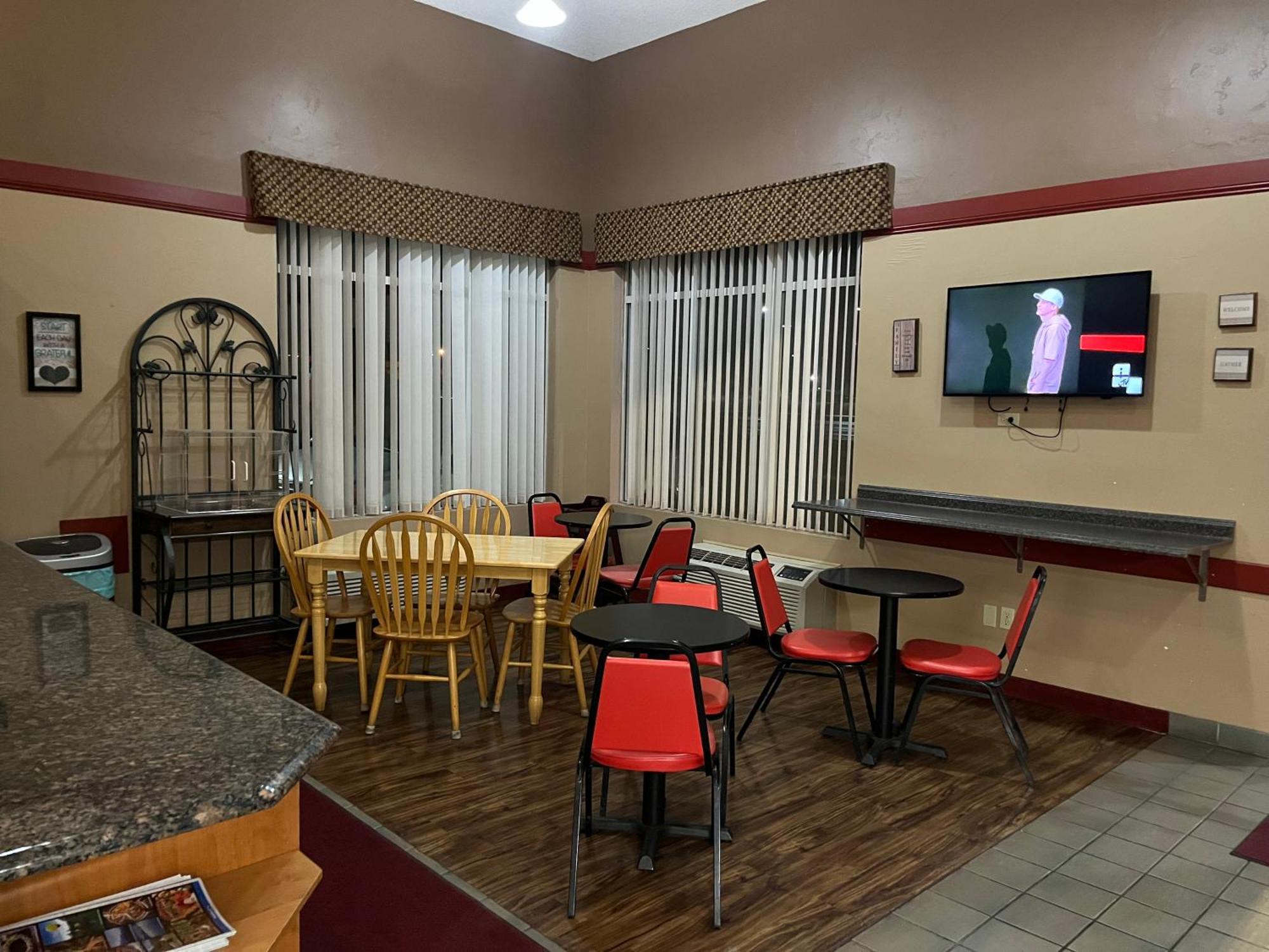 Americas Best Value Inn Kalispell Ngoại thất bức ảnh