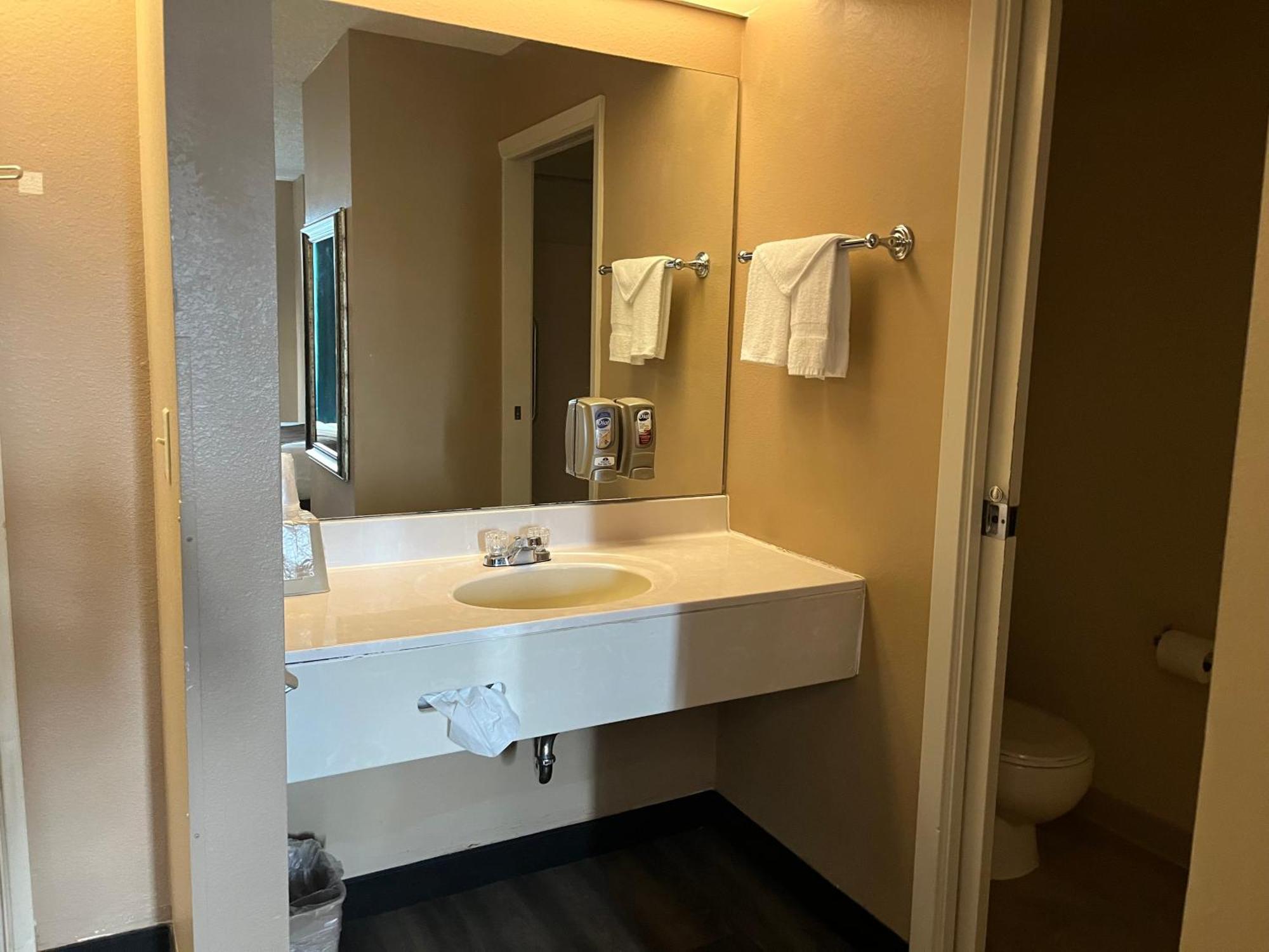 Americas Best Value Inn Kalispell Ngoại thất bức ảnh